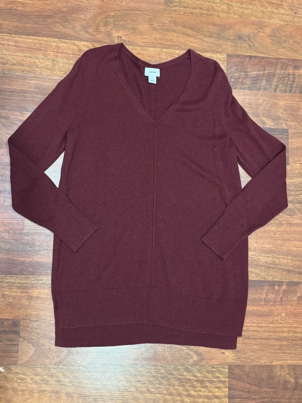 Old Navy - Neck Long Sleeve Sweater in Burgundy